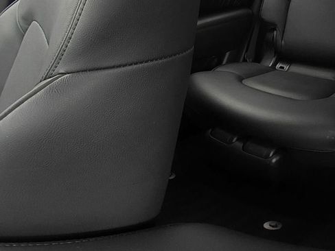 Used 2024 Nissan Armada SL w/ Captain's Chairs Package image 23
