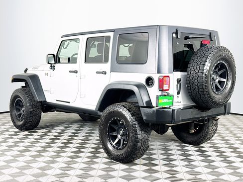 Used 2017 Jeep Wrangler Unlimited Sport image 6