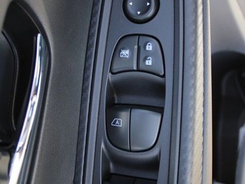 New 2025 Nissan Versa SV w/ Trunk Package image 6