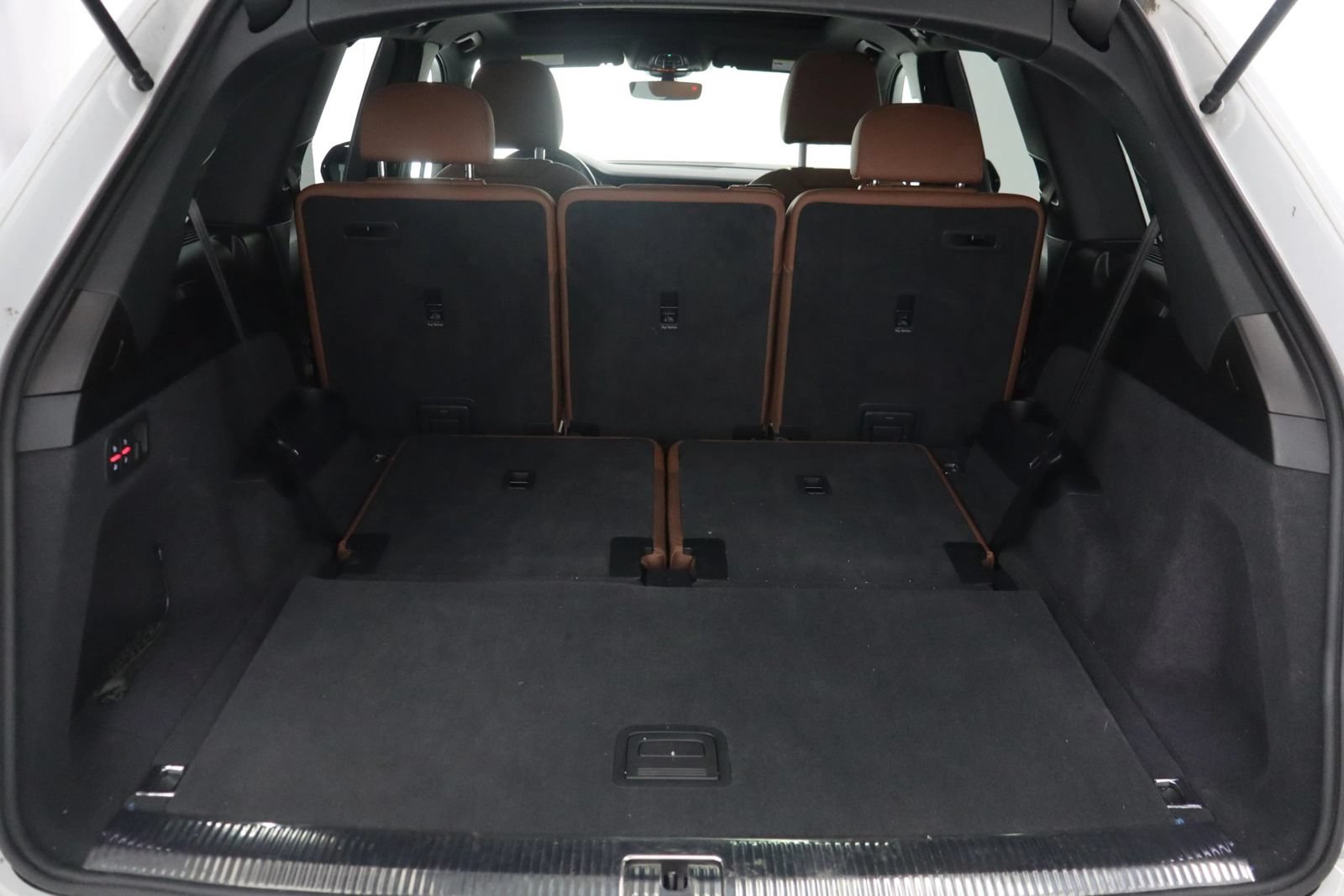 Used 2020 Audi Q7 3.0T Premium w/ Convenience Package AWD/4WD image 9