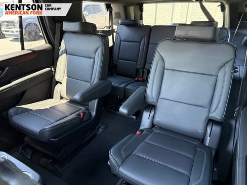Used 2026 GMC Yukon Denali w/ Sun & Power Step Package AWD/4WD image 29