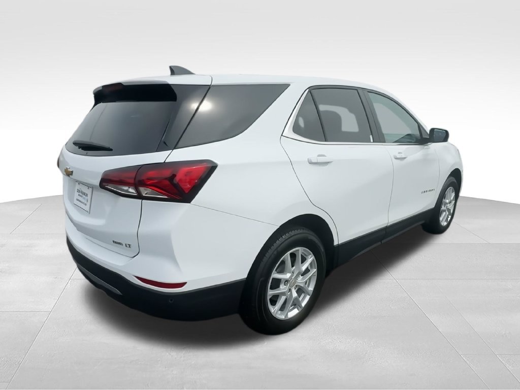 Used 2024 Chevrolet Equinox LT w/ LPO, Floor Liner Package AWD/4WD image 8