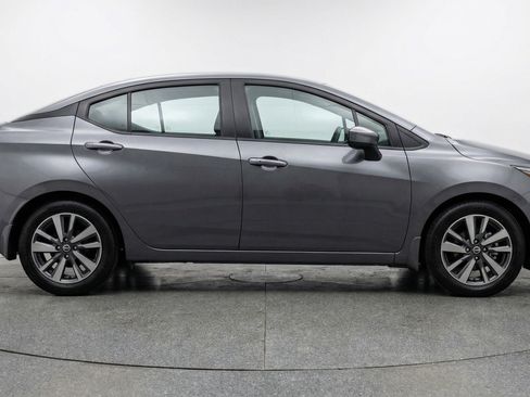 Used 2025 Nissan Versa SV FWD image 11