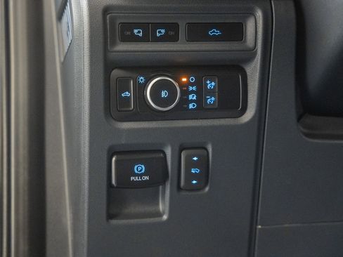 Used 2023 Ford F150 Lariat w/ Equipment Group 502A High image 45