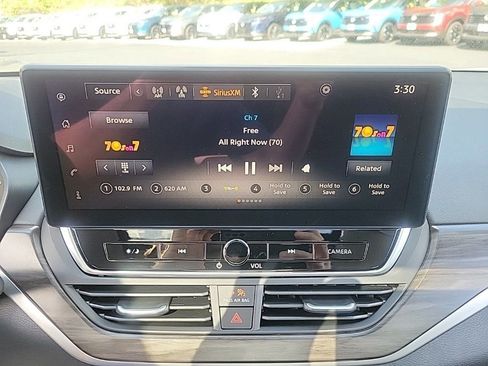 Used 2025 Nissan Altima 2.5 SV w/ SV Special Edition Package AWD/4WD image 15