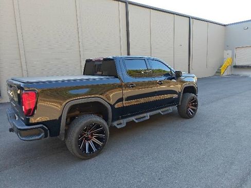 Used 2019 GMC Sierra 1500 AT4 w/ AT4 Premium Package image 3