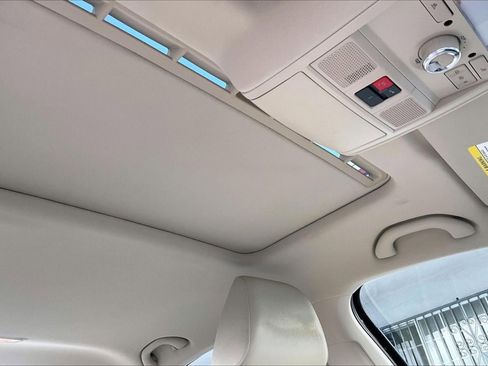 Used 2017 Volkswagen Jetta SE image 21