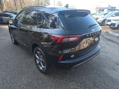Used 2023 Ford Escape ST-Line w/ Tech Pack #1 AWD/4WD image 3