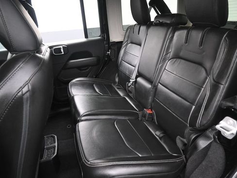 Used 2023 Jeep Wrangler Unlimited Sahara w/ Cold Weather Group AWD/4WD image 27