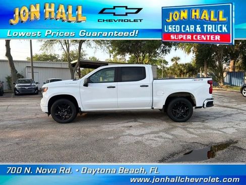 Used 2022 Chevrolet Silverado 1500 Custom image 4