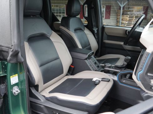 Certified 2023 Ford Bronco Wildtrak image 29