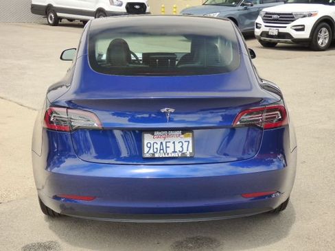 Used 2023 Tesla Model 3 Standard Range RWD image 4