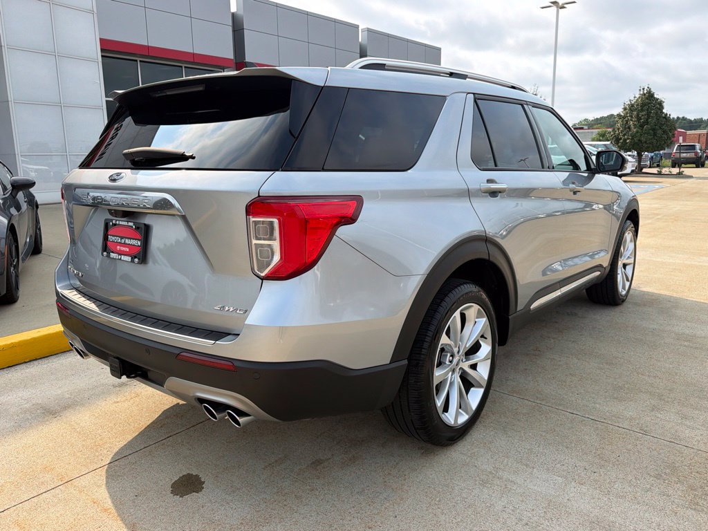 Used 2023 Ford Explorer Platinum w/ Technology Package AWD/4WD image 6