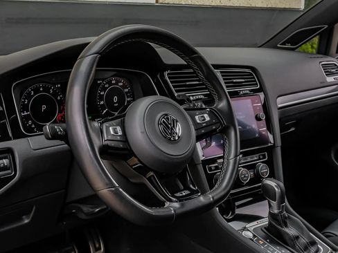 Used 2019 Volkswagen Golf R 4-Door AWD/4WD image 22