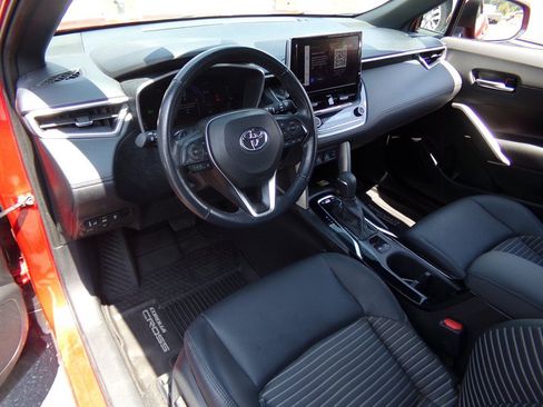 Used 2023 Toyota Corolla Cross AWD Hybrid w/ Convenience Package image 21