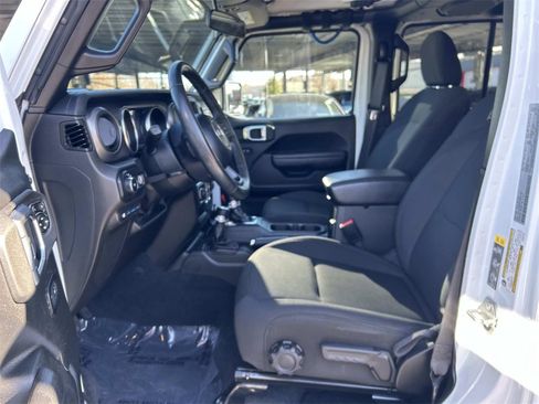 Used 2023 Jeep Wrangler Unlimited w/ Cold Weather Group image 11