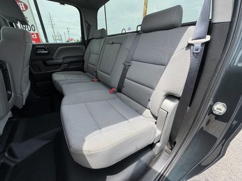 Used 2018 Chevrolet Silverado 1500 W/T AWD/4WD image 12