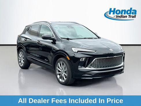 Used 2025 Buick Encore GX Avenir AWD/4WD image 1