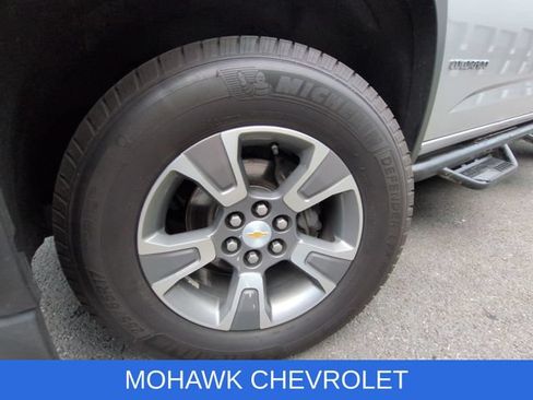 Used 2015 Chevrolet Colorado Z71 AWD/4WD image 32