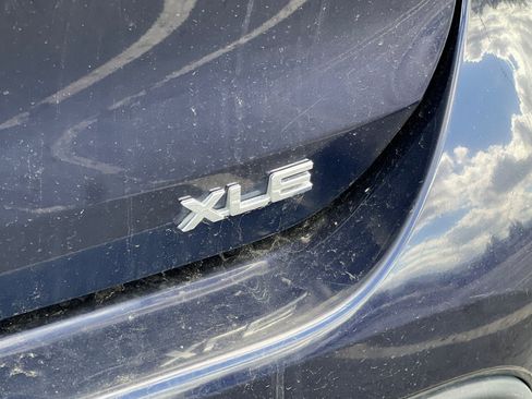 Used 2024 Toyota Highlander XLE image 50