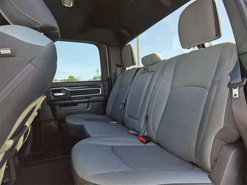 Used 2024 RAM 2500 Big Horn image 17
