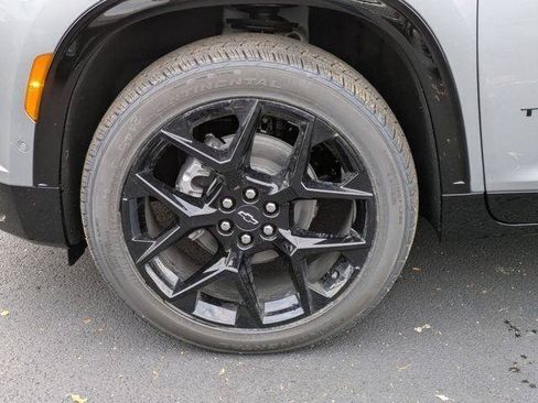 New 2026 Chevrolet Traverse RS w/ LPO, Floor Liner Package FWD image 10