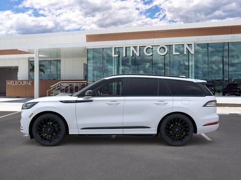 New 2026 Lincoln Aviator Reserve w/ Luxury Package RWD image 3