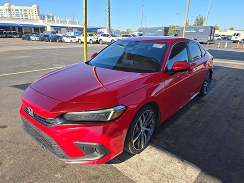 Used 2023 Honda Civic Touring image 2