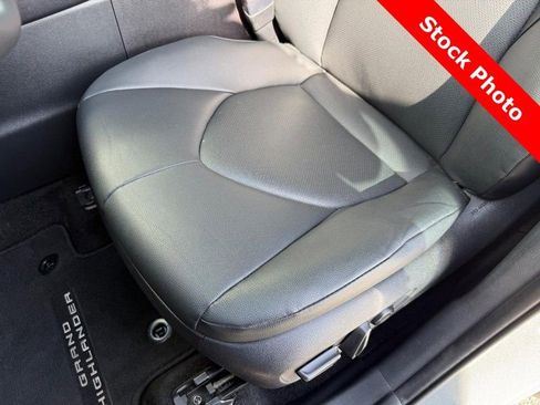 Used 2024 Toyota Grand Highlander FWD image 18