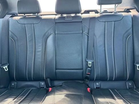 Used 2019 BMW 530i xDrive w/ Convenience Package AWD/4WD image 19