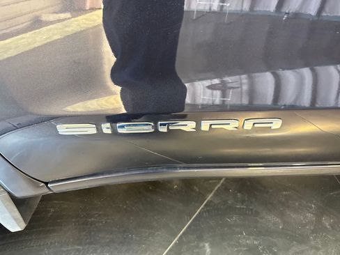 Used 2025 GMC Sierra 1500 SLT RWD image 11