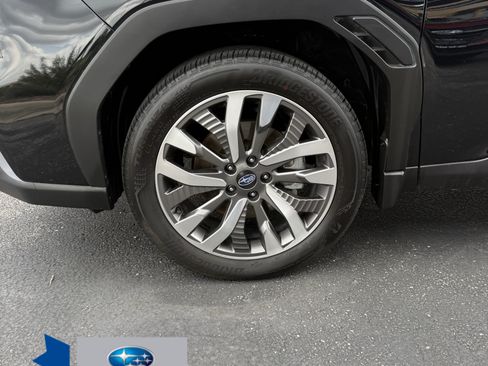 Certified 2025 Subaru Forester Touring AWD/4WD image 34