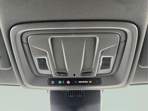 Used 2023 Chevrolet Silverado 1500 LT image 27