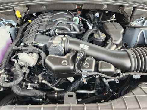 New 2025 Jeep Grand Cherokee L Laredo RWD image 21