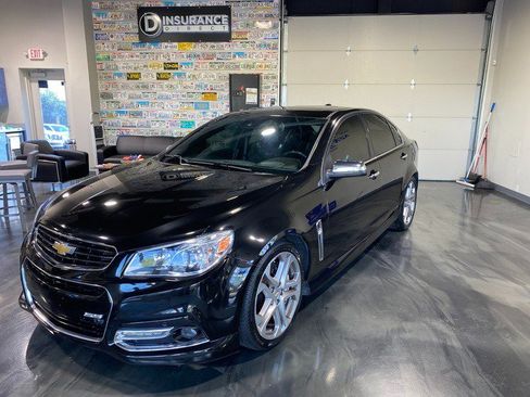 Used 2015 Chevrolet SS RWD image 5