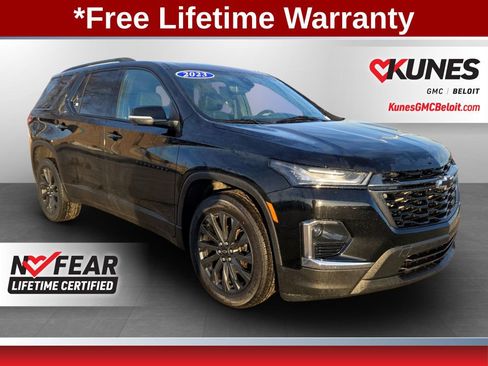 Used 2023 Chevrolet Traverse RS w/ LPO, Floor Liner Package image 1