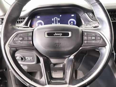 Used 2021 Jeep Grand Cherokee L Laredo w/ Luxury Tech Group I image 3