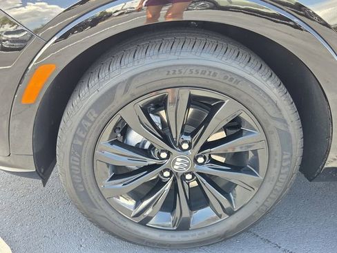 Certified 2025 Buick Envista Sport Touring w/ Convenience I Package FWD image 8
