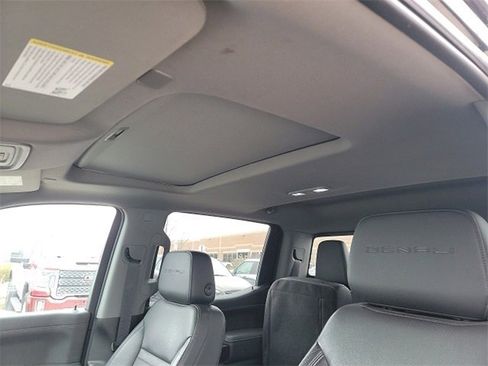 Used 2021 GMC Sierra 1500 Denali w/ Denali Ultimate Package image 10