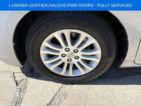 Used 2015 Toyota Sienna XLE Premium FWD image 13