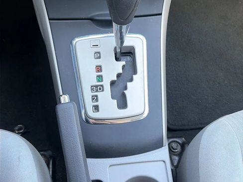 Used 2010 Toyota Corolla LE image 38