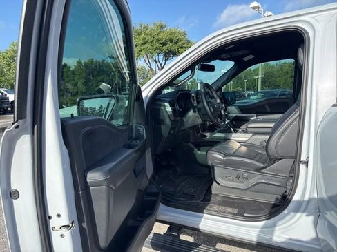 Used 2025 Ford F150 Platinum AWD/4WD image 13