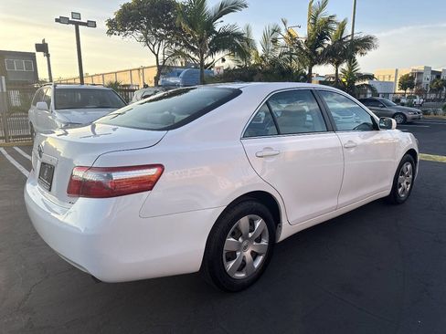 Used 2009 Toyota Camry LE image 5