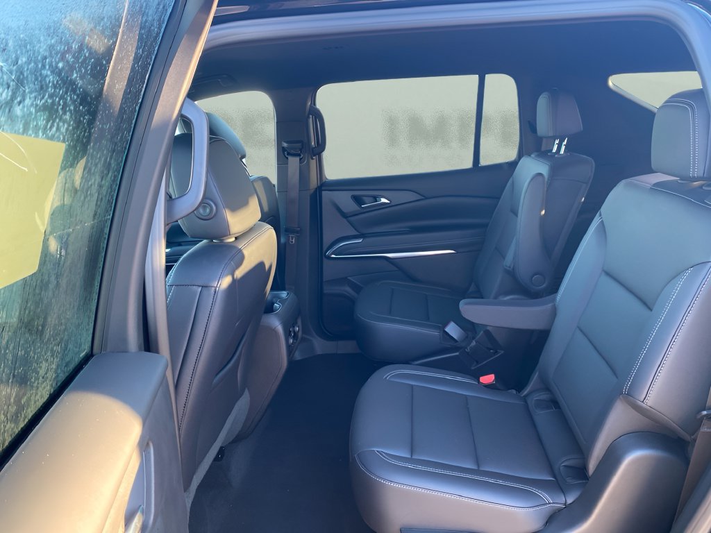 Used 2026 Chevrolet Traverse LT w/ Driver Confidence Package FWD image 10