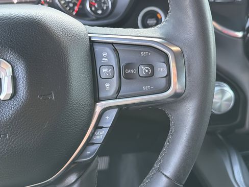 Used 2025 RAM 1500 Laramie image 27