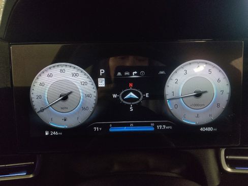 Used 2024 Hyundai Elantra SEL FWD image 23