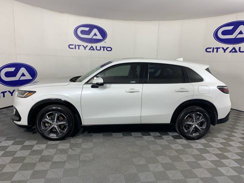 Used 2023 Honda HR-V EX-L image 6