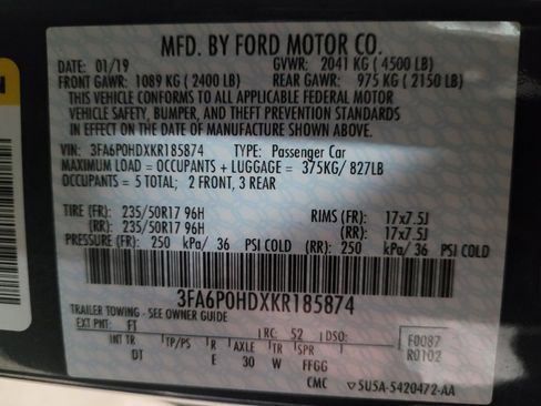 Used 2019 Ford Fusion SE FWD image 33