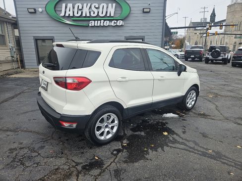 Used 2020 Ford EcoSport SE w/ SE Convenience Package image 3