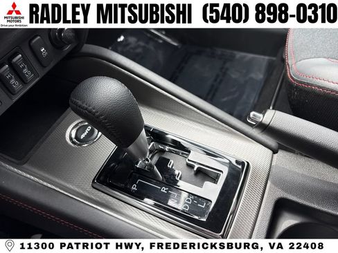 Used 2025 Mitsubishi Outlander Sport AWD image 13
